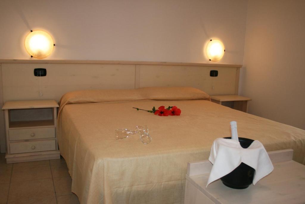 סנטה מריה דל צ'דרו Hotel Residence Turium חדר תמונה