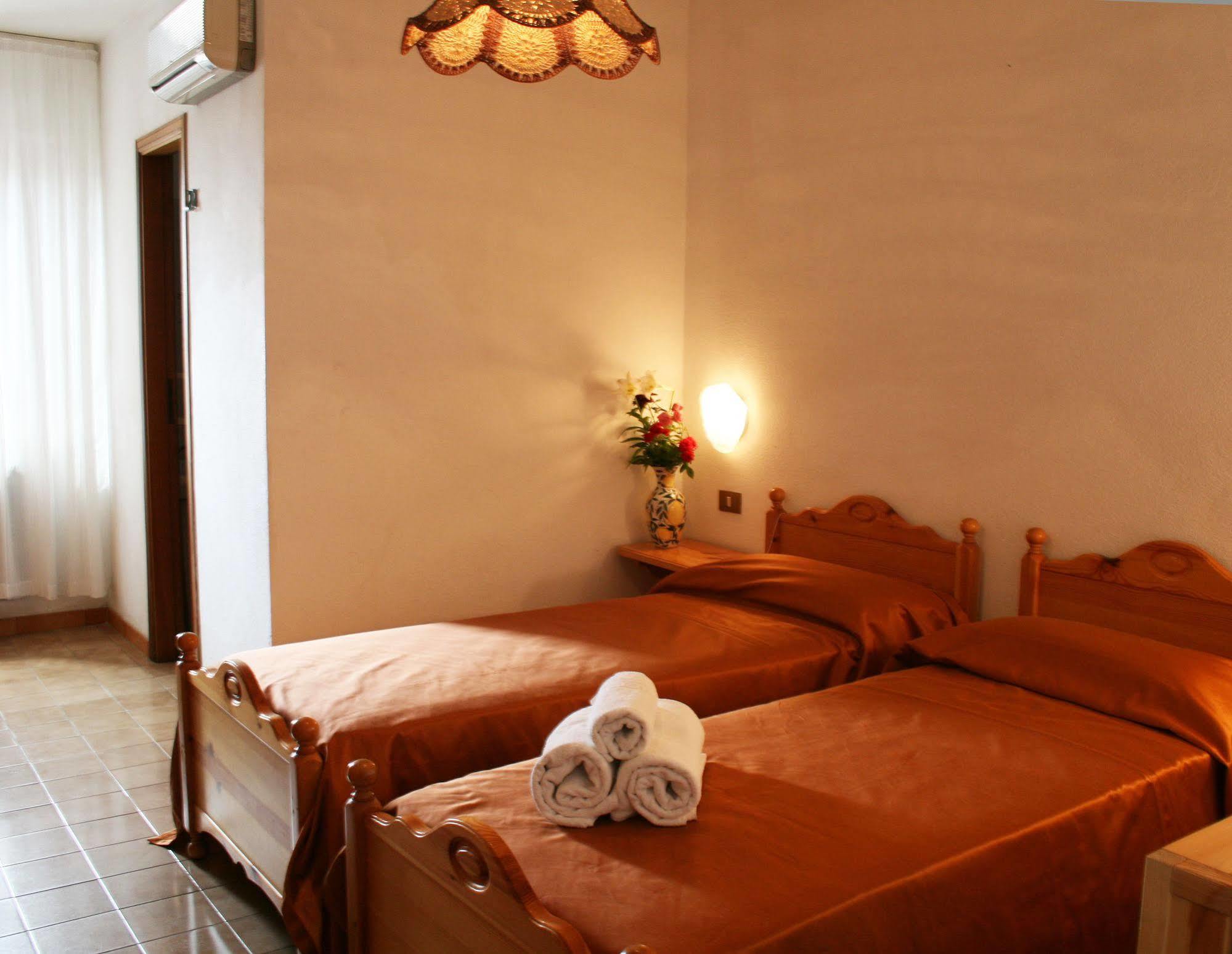 סנטה מריה דל צ'דרו Hotel Residence Turium מראה חיצוני תמונה